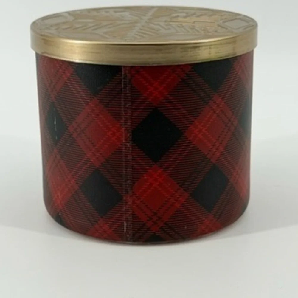 Bath & Body‎ Works Tis The Season 3-Wick Scented Candle 14.5oz Red Plaid Holiday - Picture 3 of 6